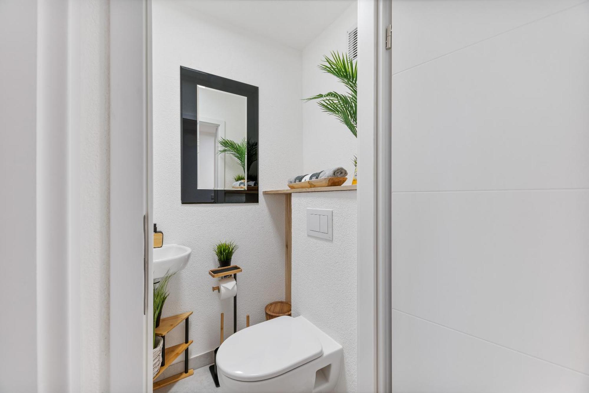 Neu: Stylische Suite Mit Ausblick ジンデルフィンゲン エクステリア 写真
